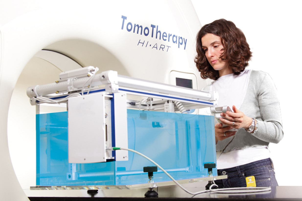 IBA Dosimetry Radiation Therapy Blue Phantom Helix Tomo 